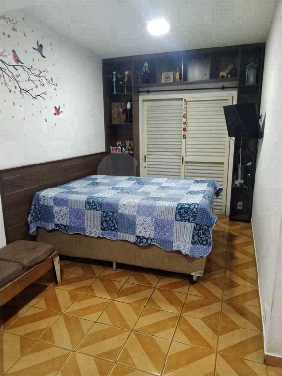 Sobrado à venda com 4 quartos, sendo 2 suítes,  em Instituto de Previdência, São Paulo, SP