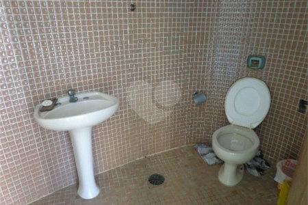 Cobertura à venda ou para alugar com 7 quartos, sendo 2 suítes, em Vila Andrade, São Paulo, SP