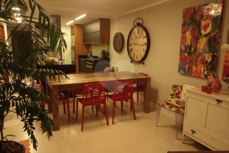 Casa à venda com 3 quartos, sendo 1 suíte,  em Vila Monumento, São Paulo, SP