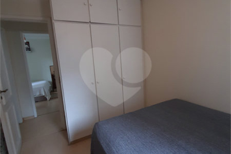 Apartamento à venda com 2 quartos em Moema, São Paulo, SP