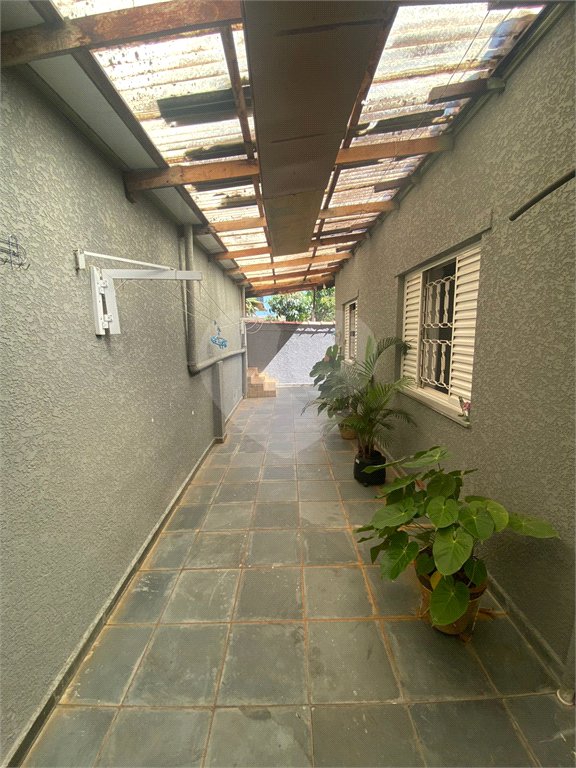 Casa à venda com 2 quartos, sendo 1 suíte, em Jardim Alvinópolis, Atibaia, SP