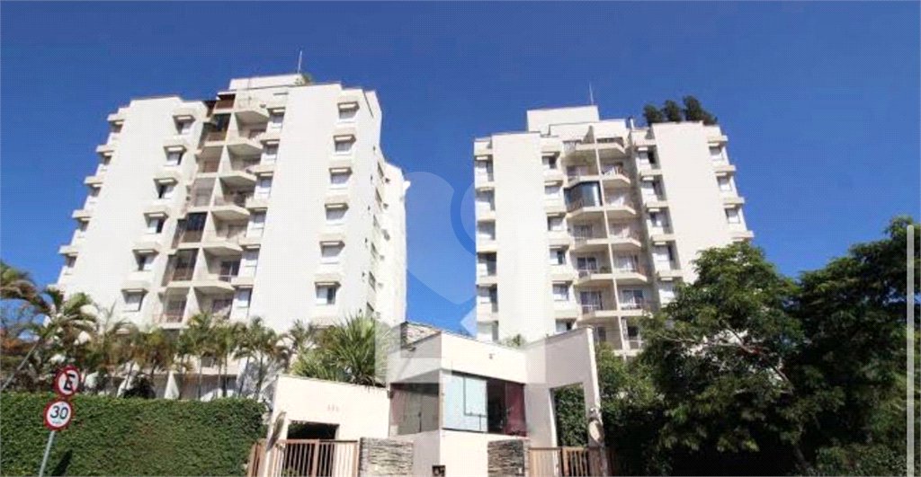 Apartamento à venda com 3 quartos, sendo 1 suíte,  em Jardim Simus, Sorocaba, SP