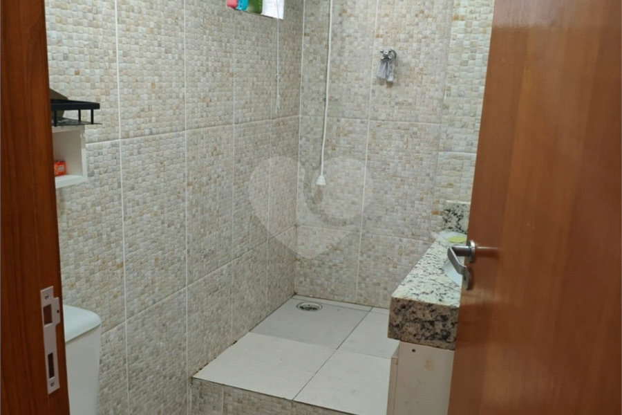 Sobrado à venda com 3 quartos, sendo 1 suíte, em Tremembé, São Paulo, SP