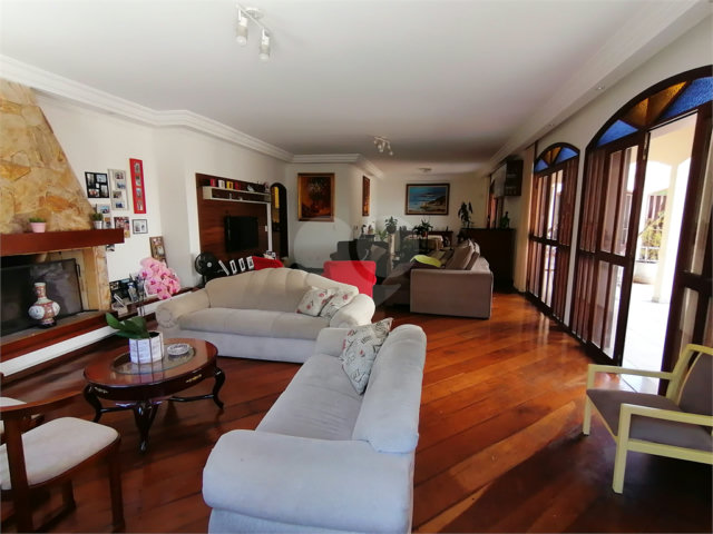 Casa Térrea à venda com 3 quartos, sendo 1 suíte,  em Vila Mariana, São Paulo, SP