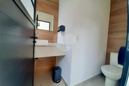 Apartamento para alugar com 3 quartos, sendo 1 suíte, em Vila Olímpia, São Paulo, SP