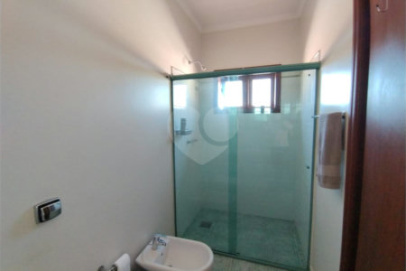Casa à venda ou para alugar com 3 suítes em Jardim Itália, Itapetininga, SP
