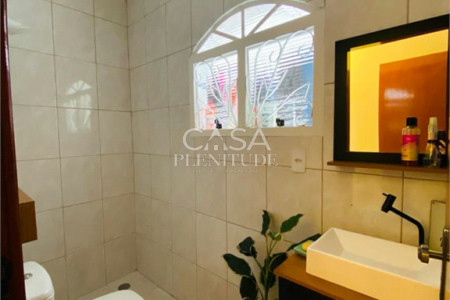 Casa à venda com 2 quartos, sendo 1 suíte, em Vila Fiori, Sorocaba, SP