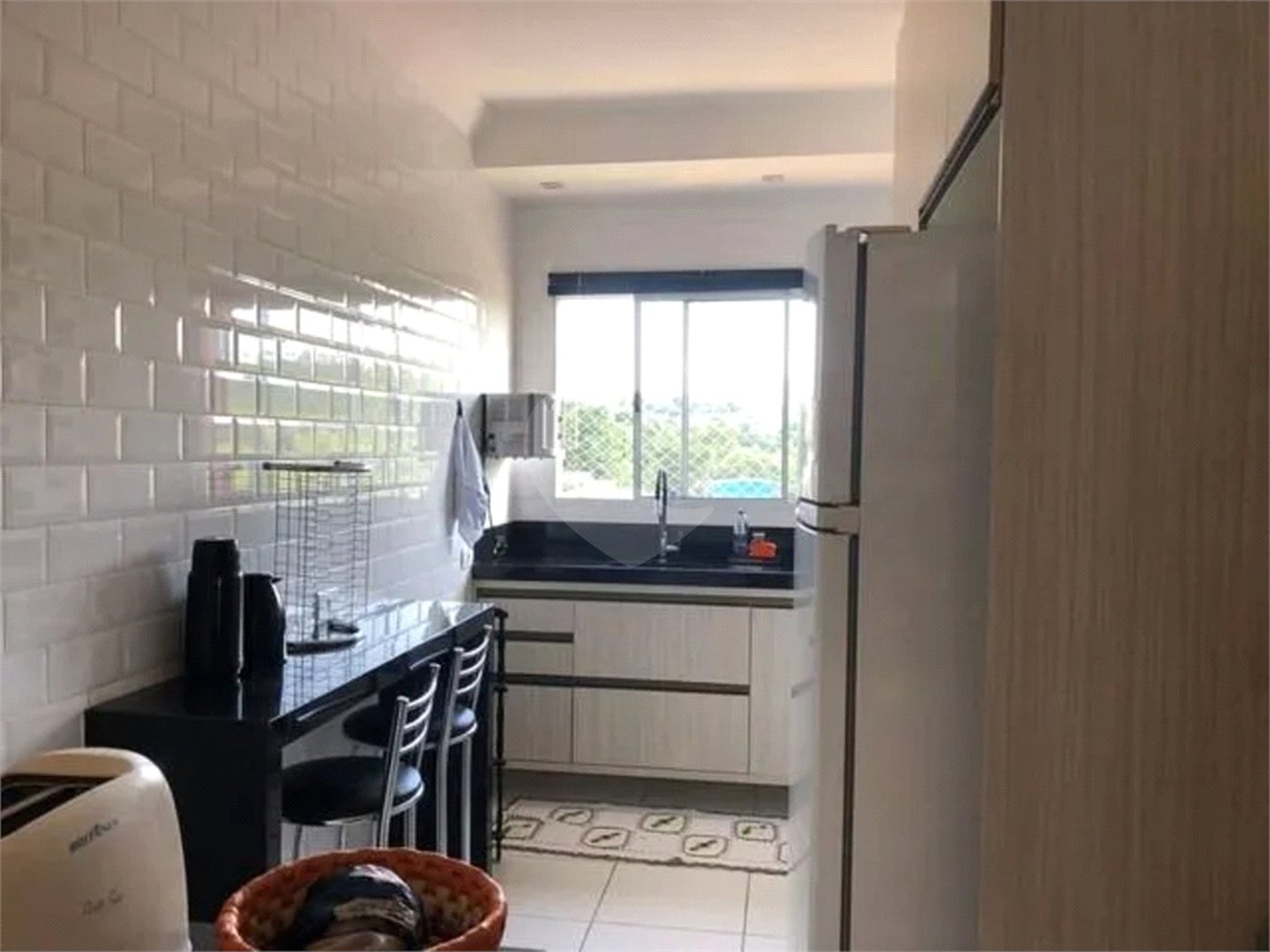 Apartamento à venda com 2 quartos, sendo 1 suíte, em Bairro do Colonia, Jacareí, SP