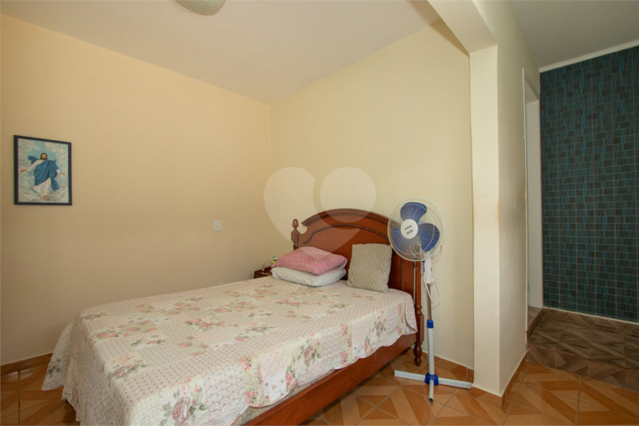 Sobrado à venda com 5 quartos, sendo 2 suítes, em Tremembé, São Paulo, SP