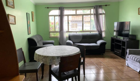 Casa à venda com 3 quartos, sendo 1 suíte,  em Bosque da Saúde, São Paulo, SP