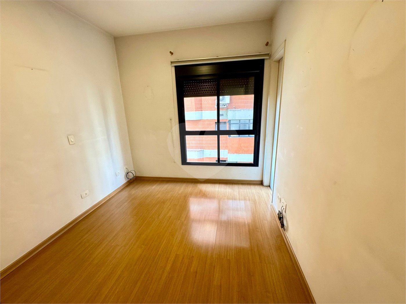 Apartamento à venda com 4 quartos, sendo 2 suítes,  em Pinheiros, São Paulo, SP