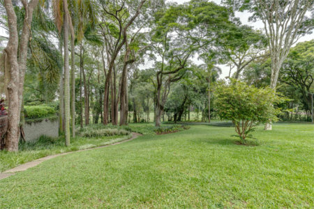 Apartamento à venda com 4 suítes em Jardim Marajoara, São Paulo, SP