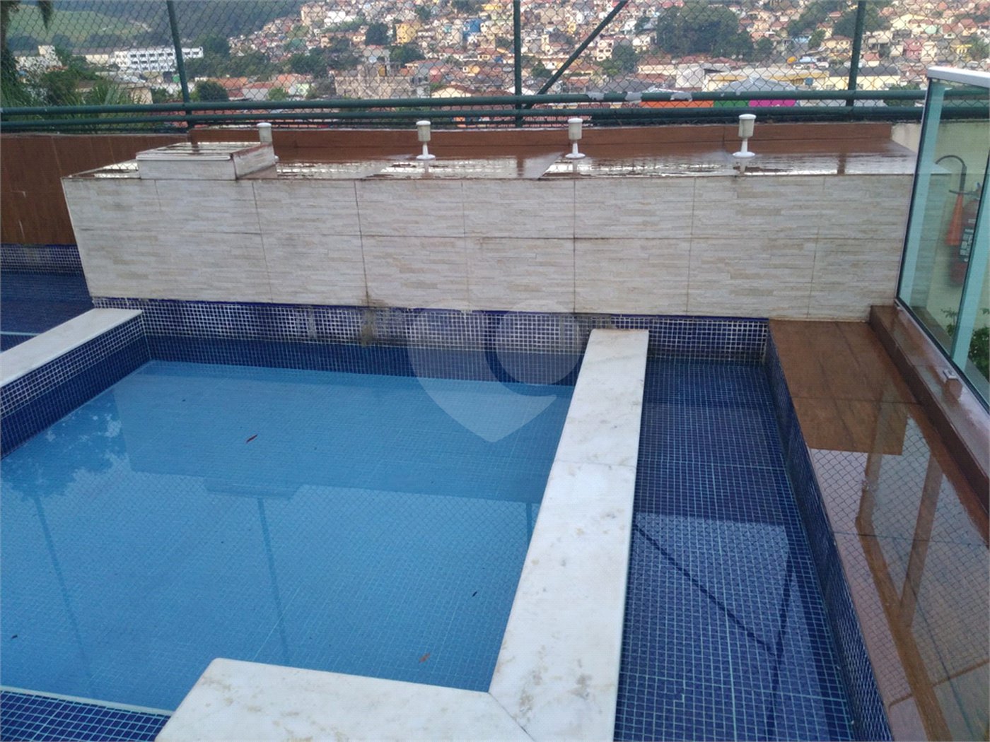 Casa à venda com 4 quartos, sendo 3 suítes, no condomínio Da Serra, São Paulo - SP