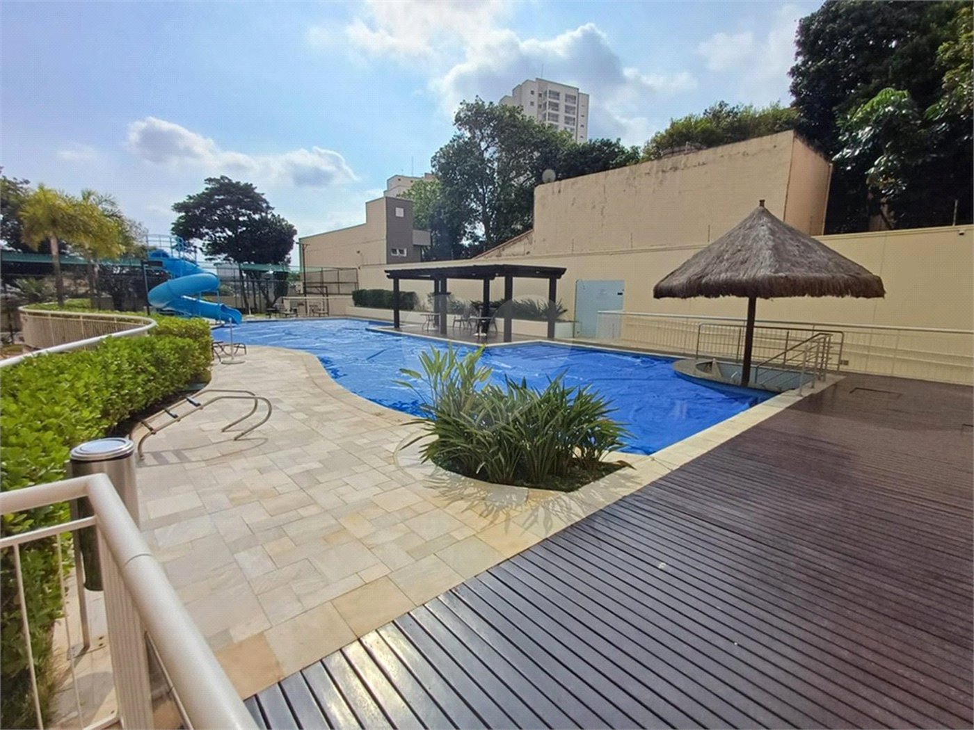 Apartamento à venda com 3 suítes em Santa Teresinha, São Paulo, SP