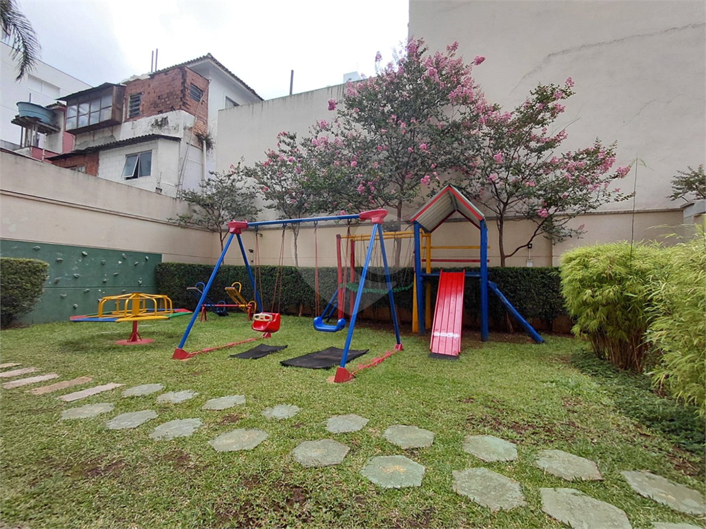 Apartamento à venda com 2 quartos, sendo 1 suíte, em Vila Romana, São Paulo, SP