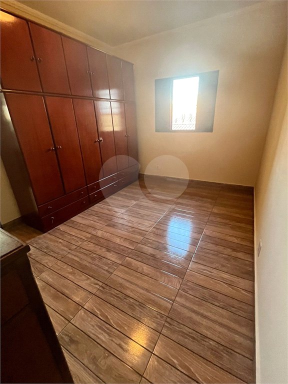 Casa à venda com 3 quartos, sendo 1 suíte,  em Jardim Monte Kemel, São Paulo, SP