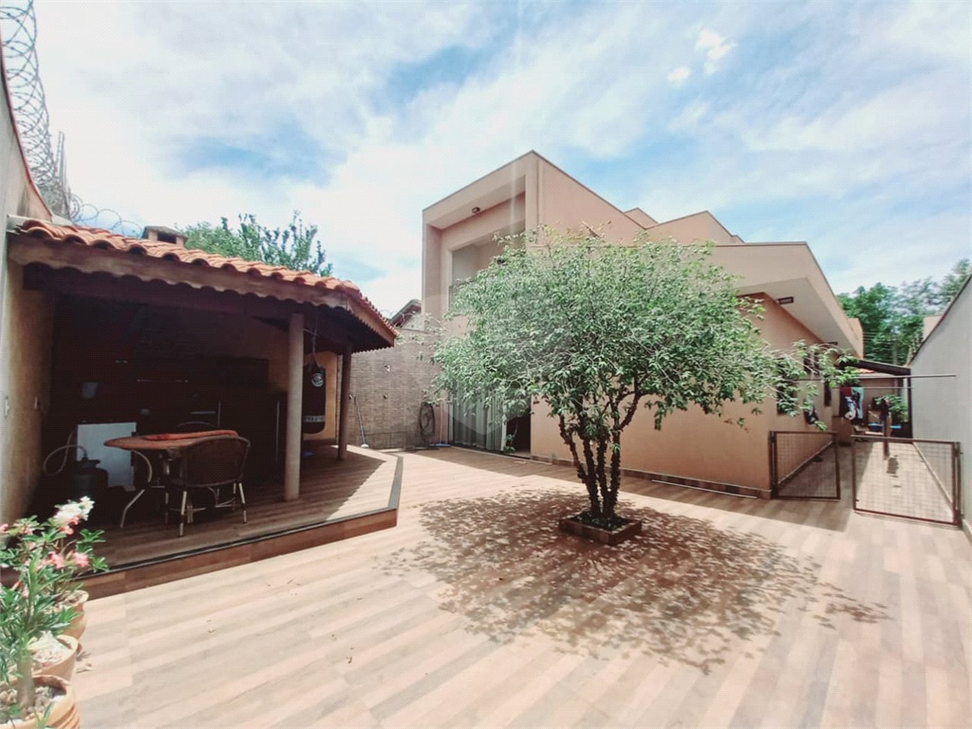 Casa à venda com 3 suítes em Parque dos Lagos, Ribeirão Preto, SP