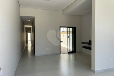 Casa à venda com 3 quartos, sendo 1 suíte,  em Vila Maria Helena, Indaiatuba, SP
