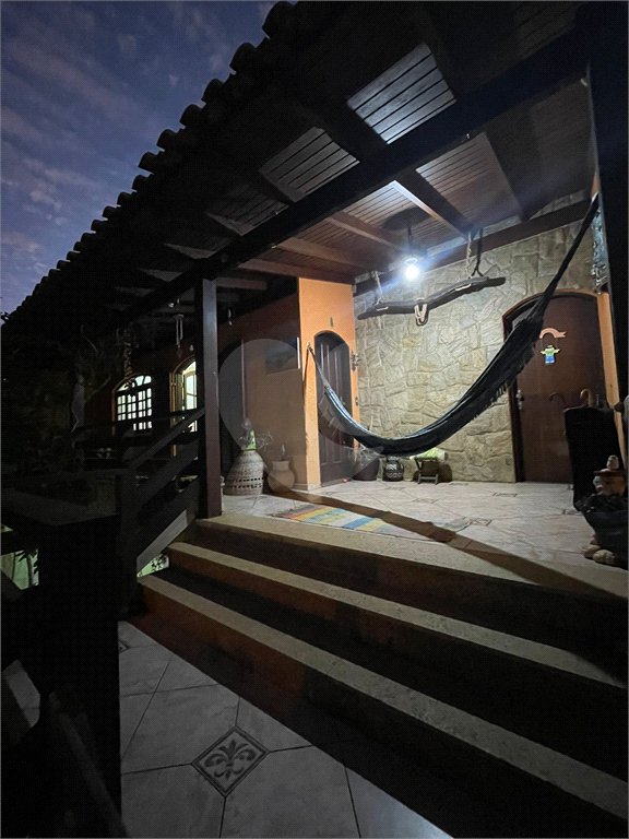 Sobrado à venda com 4 quartos, sendo 1 suíte,  em Vila Suissa, Mogi das Cruzes, SP