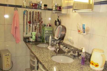 Casa de Vila à venda com 4 quartos, sendo 1 suíte, em Chácara Monte Alegre, São Paulo, SP