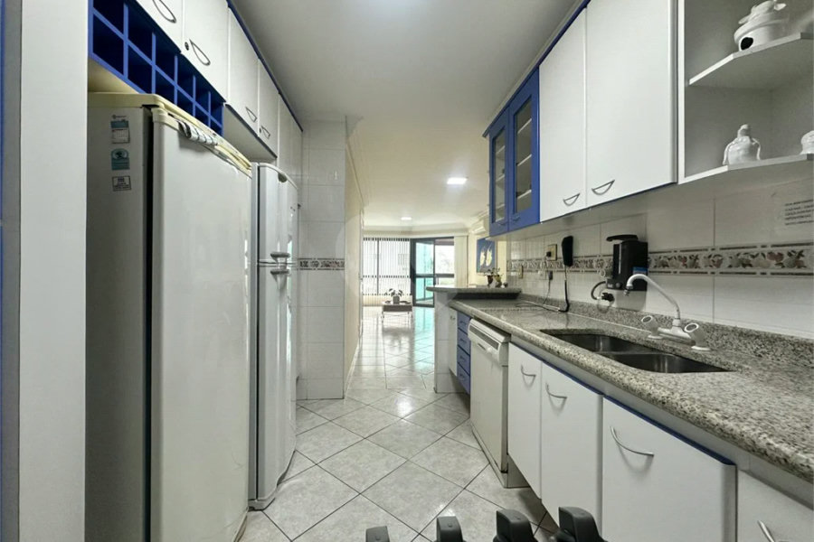 Apartamento à venda com 3 quartos, sendo 2 suítes, em Riviera de São Lourenço, Bertioga, SP