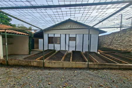 Casa à venda com 2 quartos no Centro, Alambari, SP