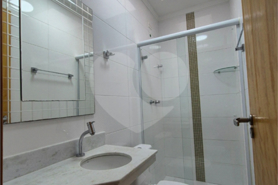 Sobrado à venda com 3 quartos, sendo 1 suíte, em Horto, São Paulo, SP