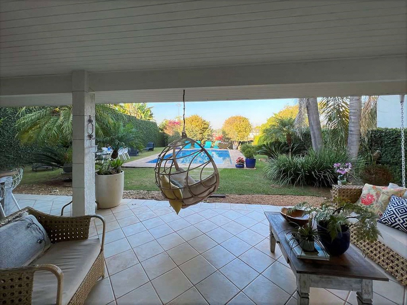 Casa à venda com 4 suítes em Vila Santo Antônio, Cotia, SP