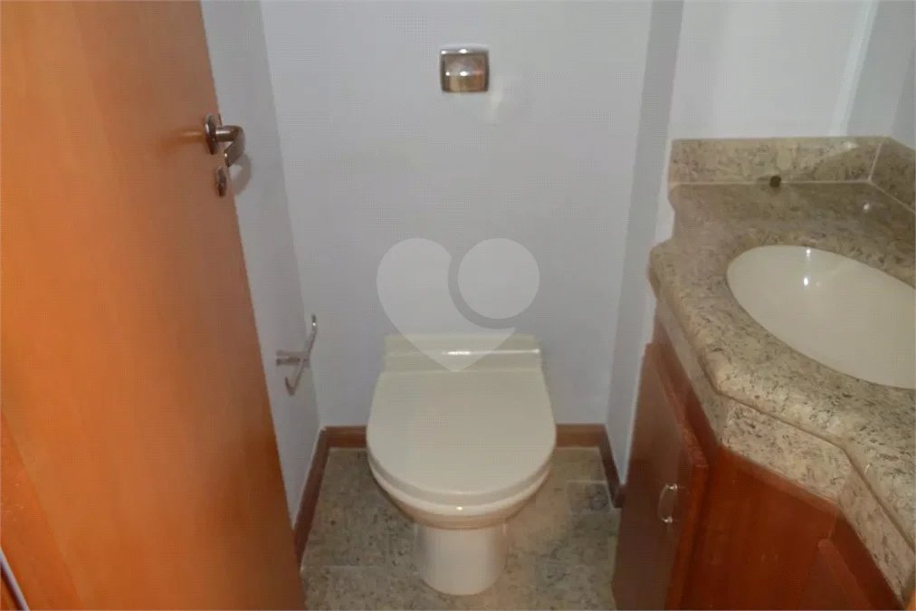 Apartamento à venda com 3 quartos, sendo 1 suíte, em Jardim Vila Mariana, São Paulo, SP