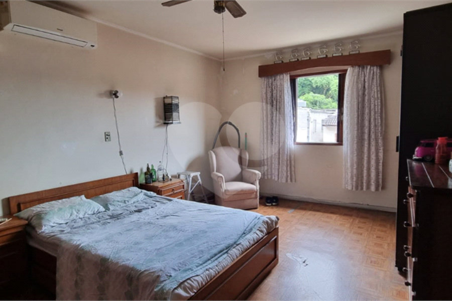 Sobrado à venda com 2 quartos em Tremembé, São Paulo, SP