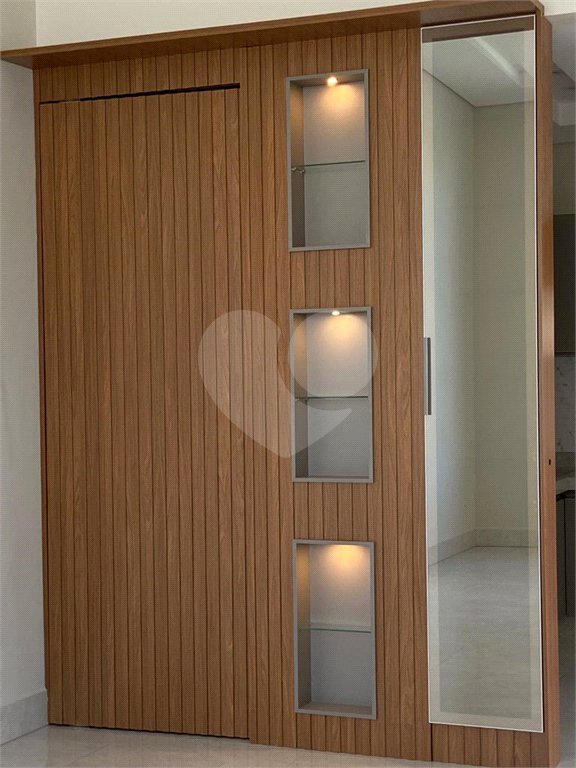Casa à venda com 3 suítes no condomínio Residencial Maria Dulce, Indaiatuba - SP