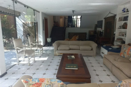 Casa à venda com 3 quartos, sendo 2 suítes,  em Morumbi, São Paulo, SP