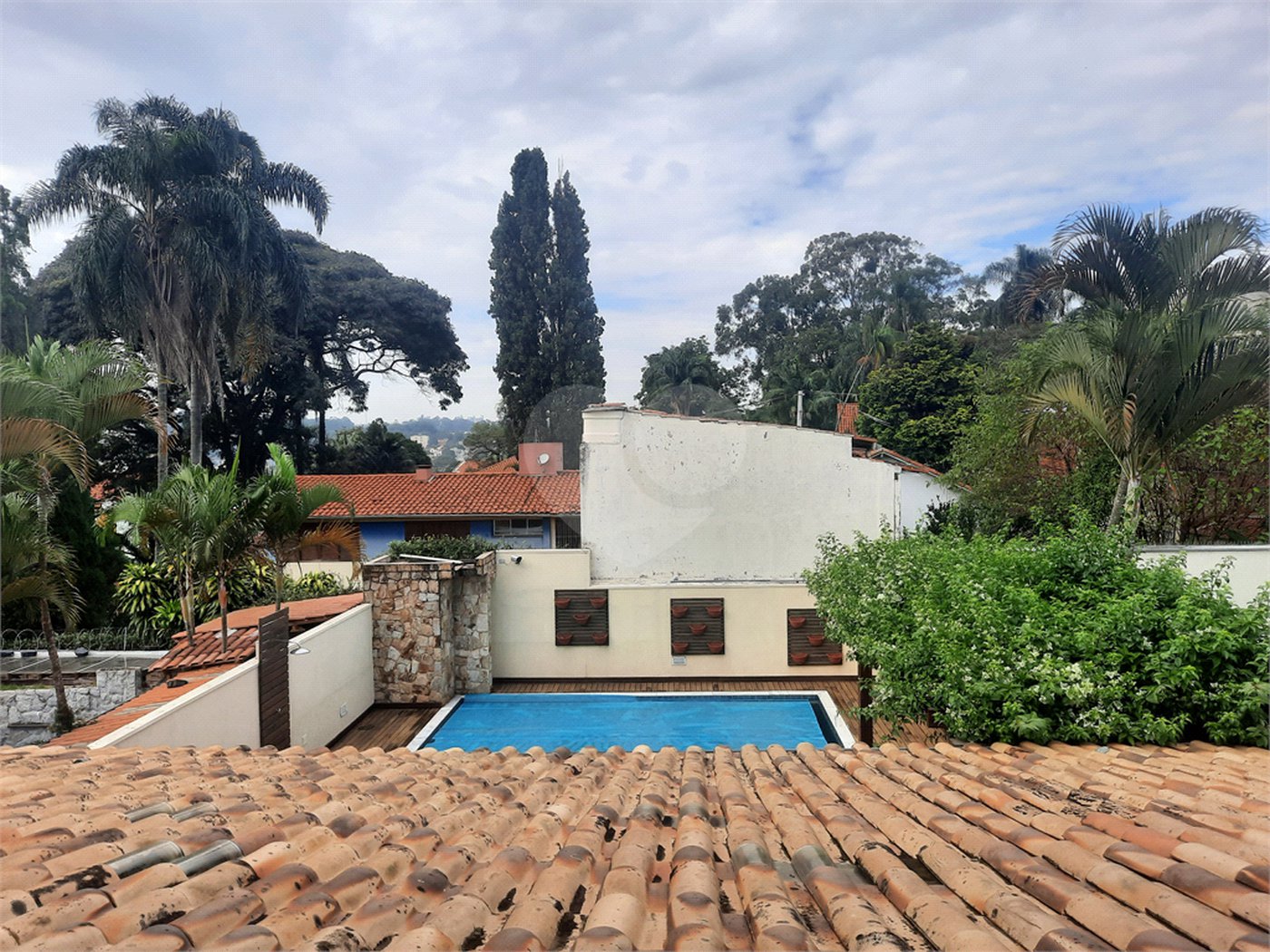 Sobrado à venda com 4 suítes em Tremembé, São Paulo, SP