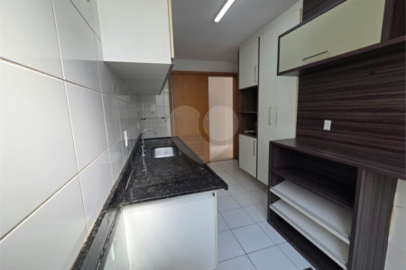 Cobertura à venda ou para alugar com 4 quartos, sendo 1 suíte,  em Tijuca, Rio de Janeiro, RJ