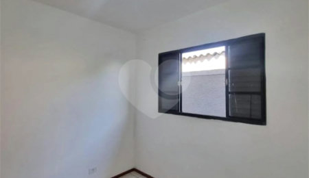 Casa à venda com 3 quartos, sendo 1 suíte,  em Jardim Arpoador, São Paulo, SP