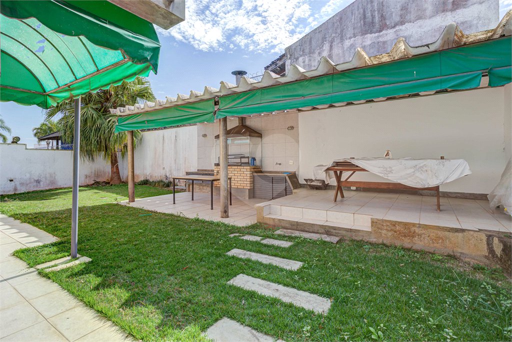 Casa à venda com 3 suítes em Interlagos, São Paulo, SP