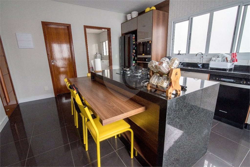 Casa à venda com 4 suítes no condomínio Residencial Villa dos Inglezes, Sorocaba - SP