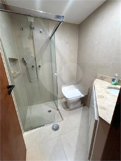 Apartamento à venda com 3 quartos, sendo 2 suítes, em Moema, São Paulo, SP