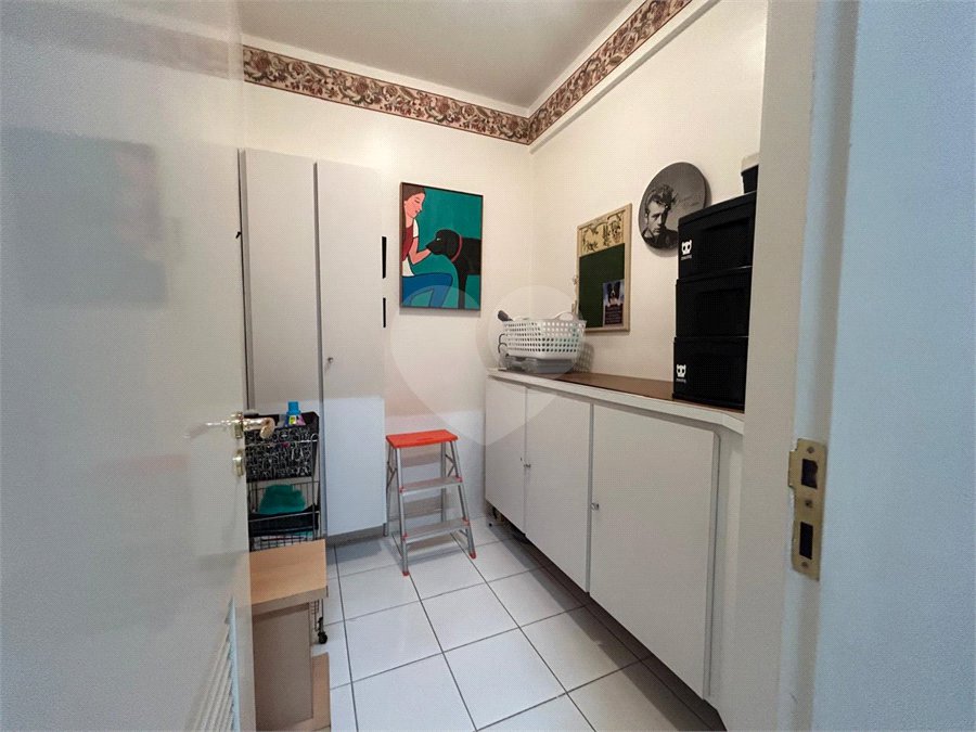 Apartamento à venda com 4 quartos, sendo 2 suítes, em Pinheiros, São Paulo, SP