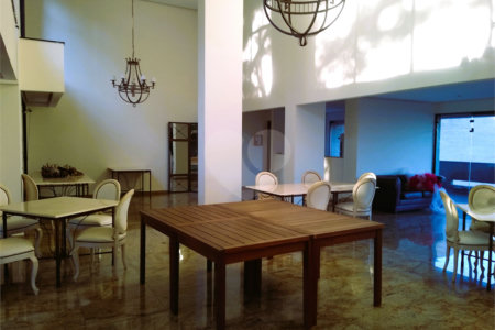 Apartamento à venda com 4 suítes em Vila Andrade, São Paulo, SP