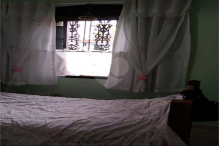 Sobrado à venda com 3 quartos, sendo 1 suíte, em Alto da Boa Vista, São Paulo, SP