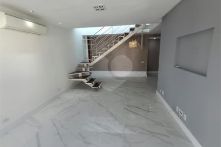 Cobertura à venda com 3 quartos, sendo 2 suítes, em Tijuca, Rio de Janeiro, RJ