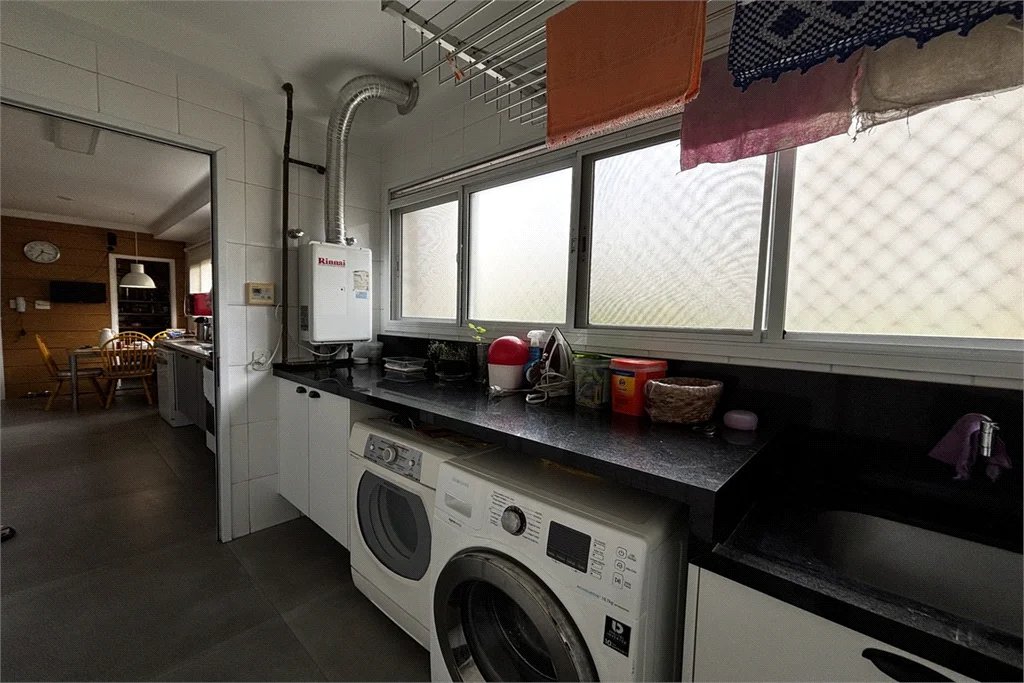 Apartamento para alugar com 3 suítes em Vila Romana, São Paulo, SP