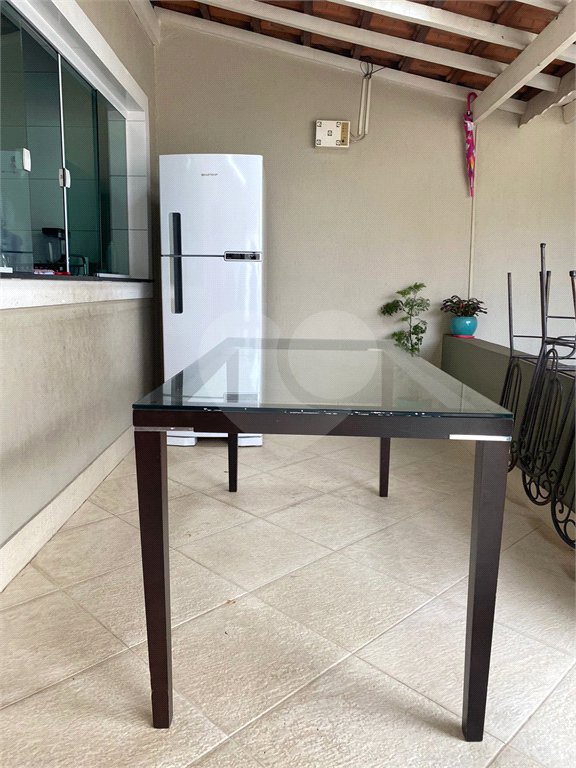 Sobrado à venda com 4 quartos, sendo 1 suíte,  em Palmas do Tremembé, São Paulo, SP