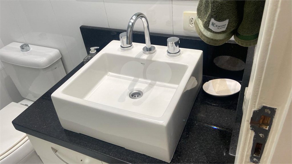 Apartamento à venda com 3 quartos, sendo 1 suíte, em Jardim Marajoara, São Paulo, SP