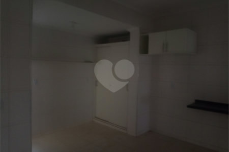 Casa de Vila à venda com 4 quartos, sendo 1 suíte, em Vila Olímpia, São Paulo, SP