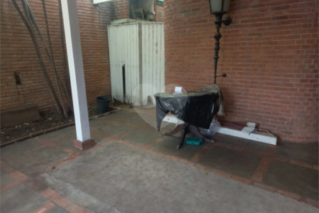 Casa à venda com 3 quartos, sendo 2 suítes, em Morumbi, São Paulo, SP