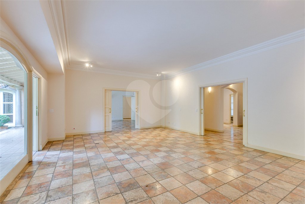 Casa à venda com 4 suítes no condomínio Chácara Flora, São Paulo - SP