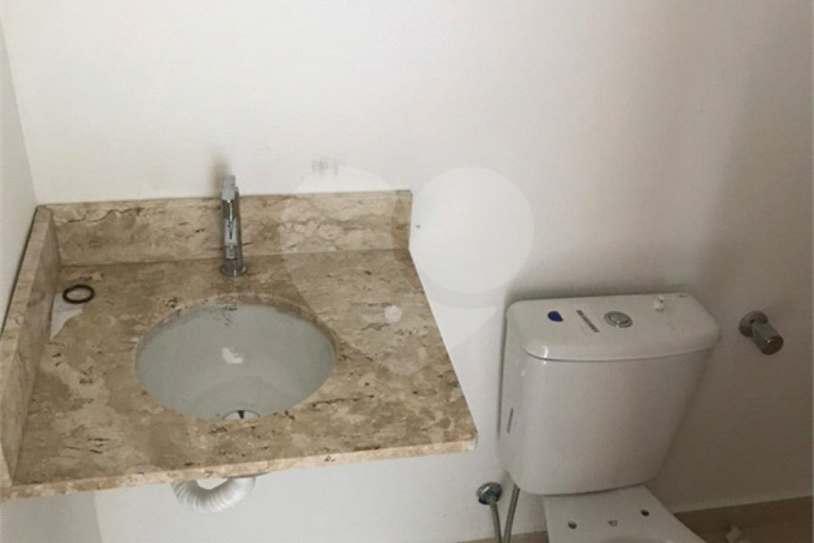 Casa à venda com 1 suíte no condomínio Residencial Sophia, São Paulo - SP