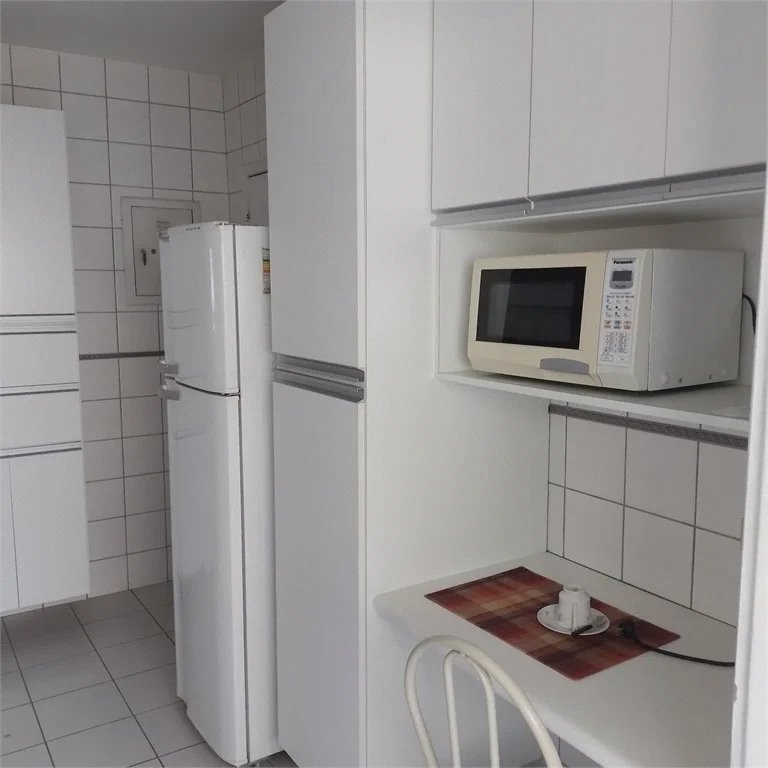Apartamento à venda com 3 quartos, sendo 1 suíte, em Pinheiros, São Paulo, SP